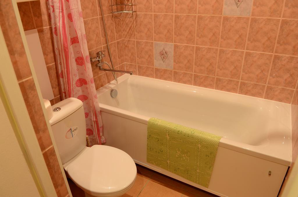 Cat Garden Economy Apartments Рига Экстерьер фото